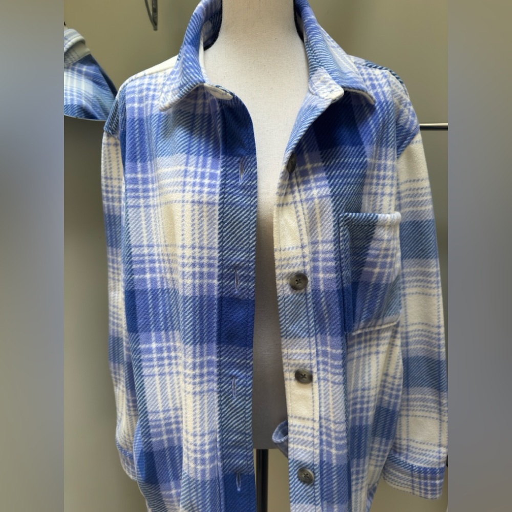 Eddie Bauer Blue and White super soft Plaid Button-Up Shirt/Jacket, size Large - Picture 6 of 7